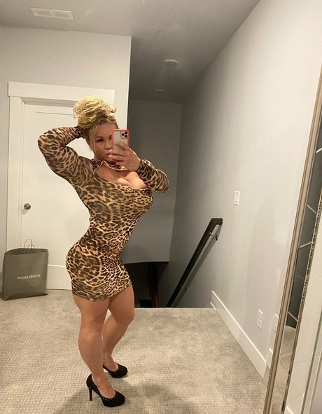 aleeshayoung pornstar perfect picture