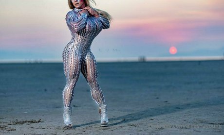 aleeshayoung adult star photo