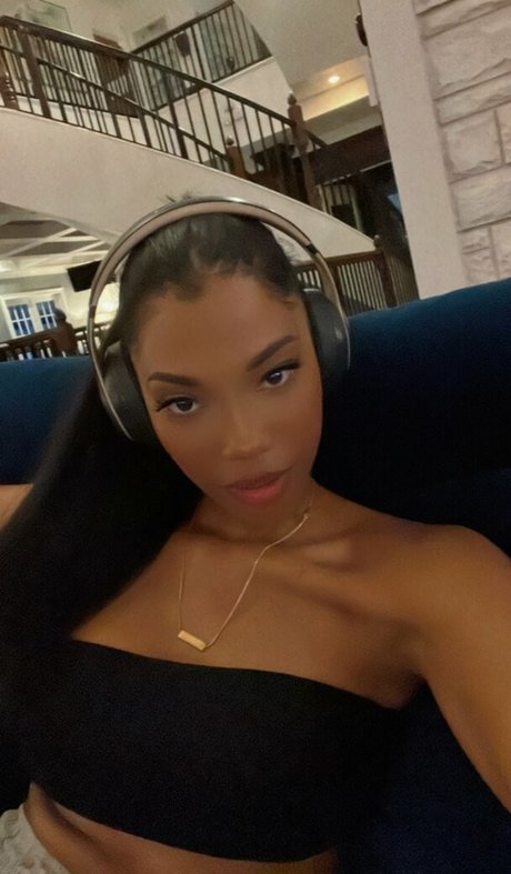 Eden Jabari erotic actress photo