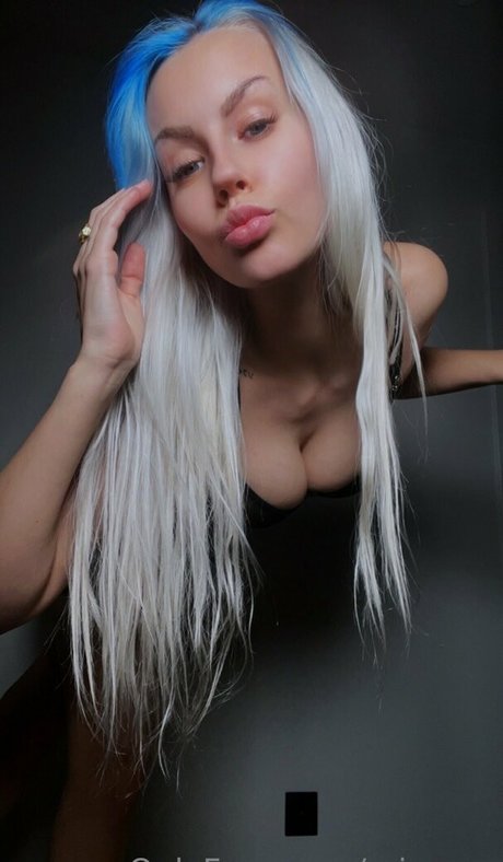 misscax profile image