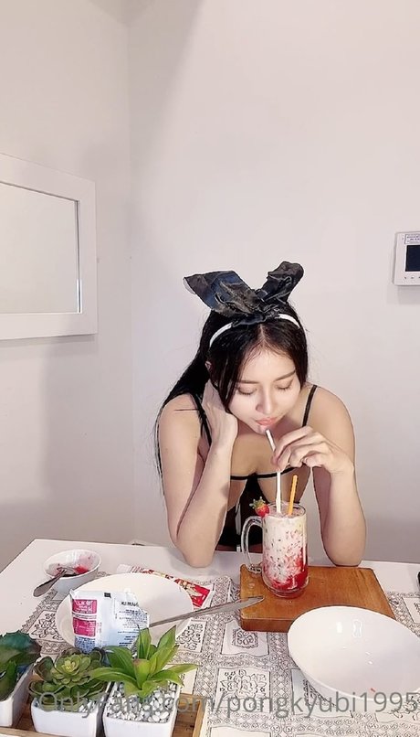 Pongkyubi1995 model perfect images