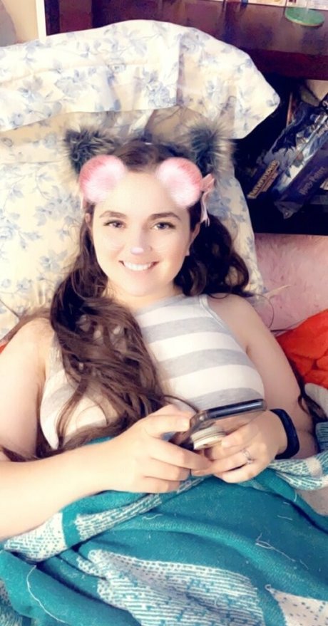 lustfulgeek model free pic