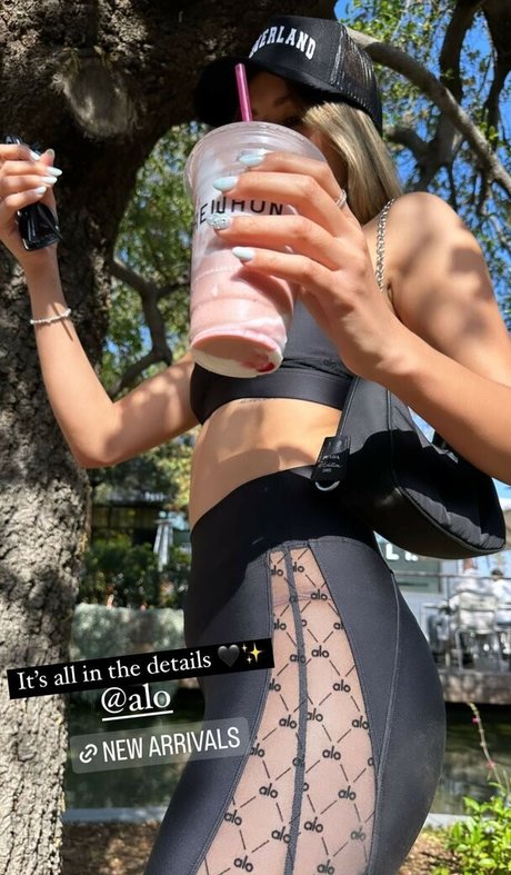 Madison Reed model perfect pictures