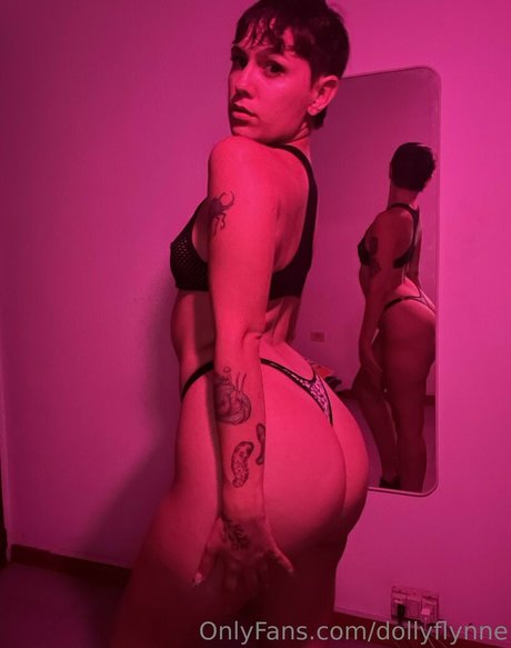 dollyflynne pretty actress photo