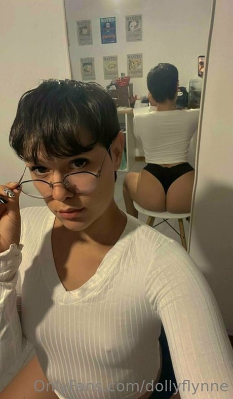 dollyflynne model porn photo