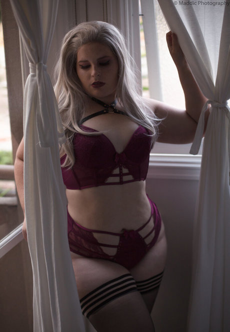 MaddicMaddy pornstar adult photo