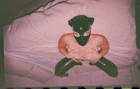 littlelatexprincess beautiful star gallery