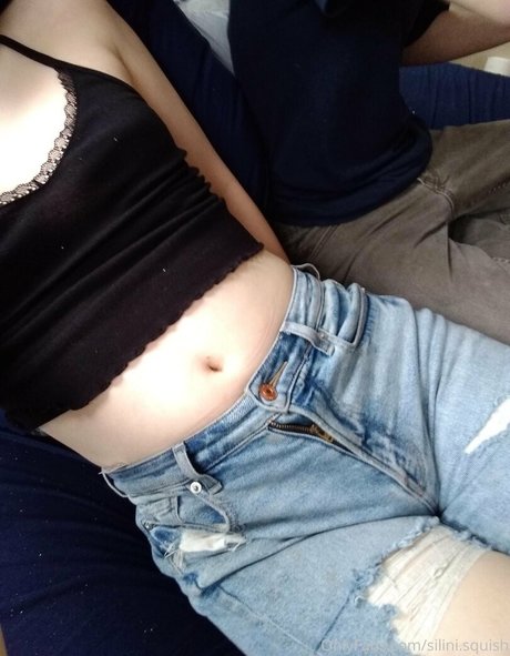 silini squish naked pornstar pic