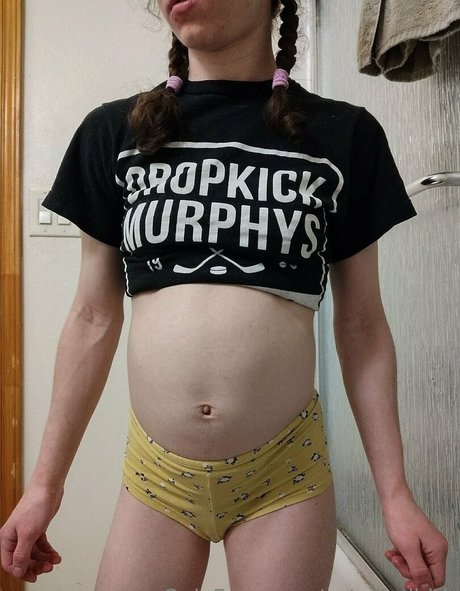 astuffedbirb hot star images