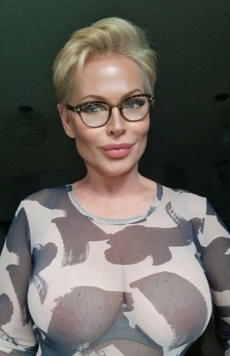 Cheri vi pornstar adult img