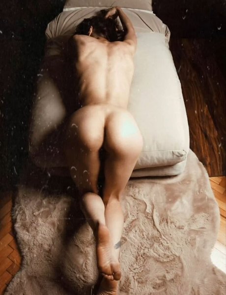 Selin Celikdelen sexy model galleries