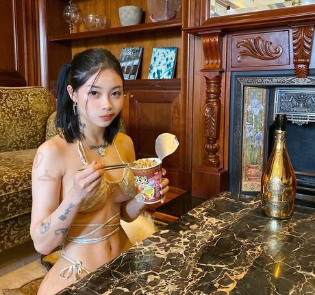 ozarayau perfect actress gallery