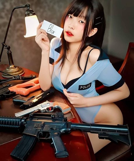 Kimmyyoy naked model picture