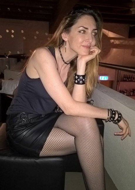 Tamara Wernli pornstar erotic img