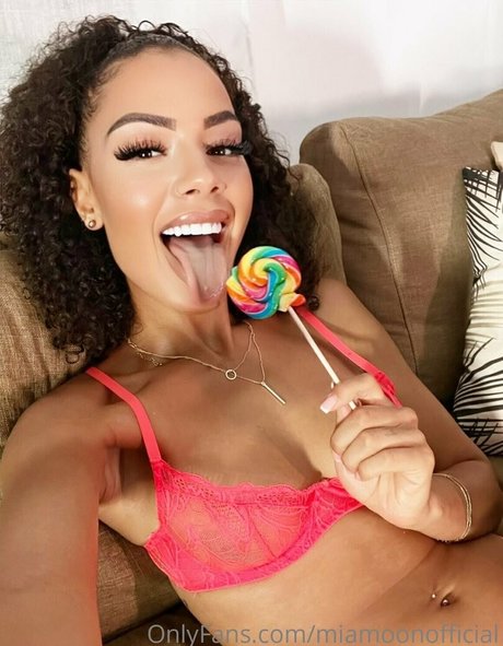 miamoonofficial star pretty gallery