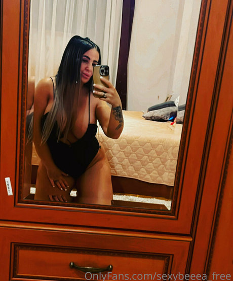 sexybeeea free pornstar perfect pic