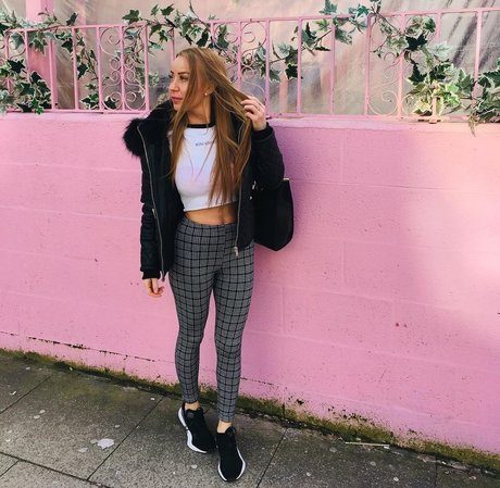 justynak310 erotic pornstar gallery