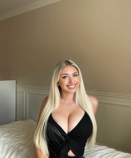 Anais Laliberte pornstar beautiful photos