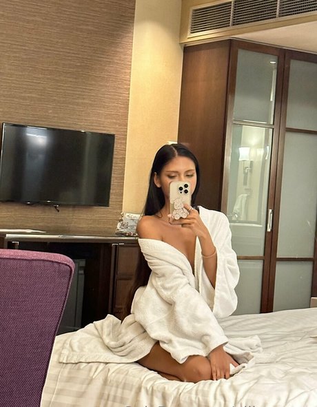 allierosexo hot star photos