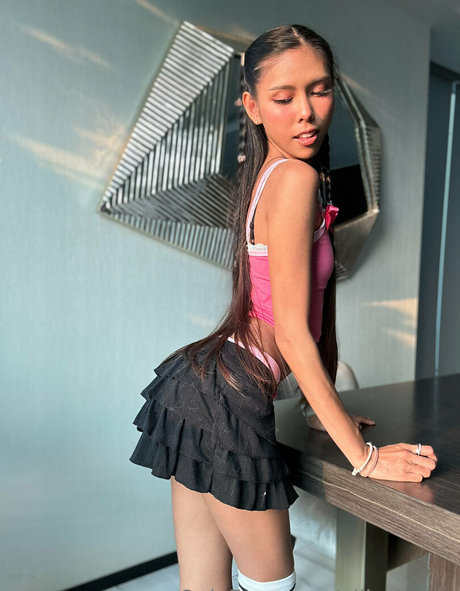 allierosexo beautiful model picture