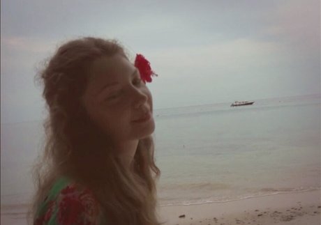 Elenakoshkaxoxo star top image