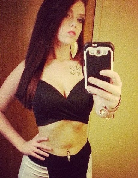 Ryan Smiles model naked img