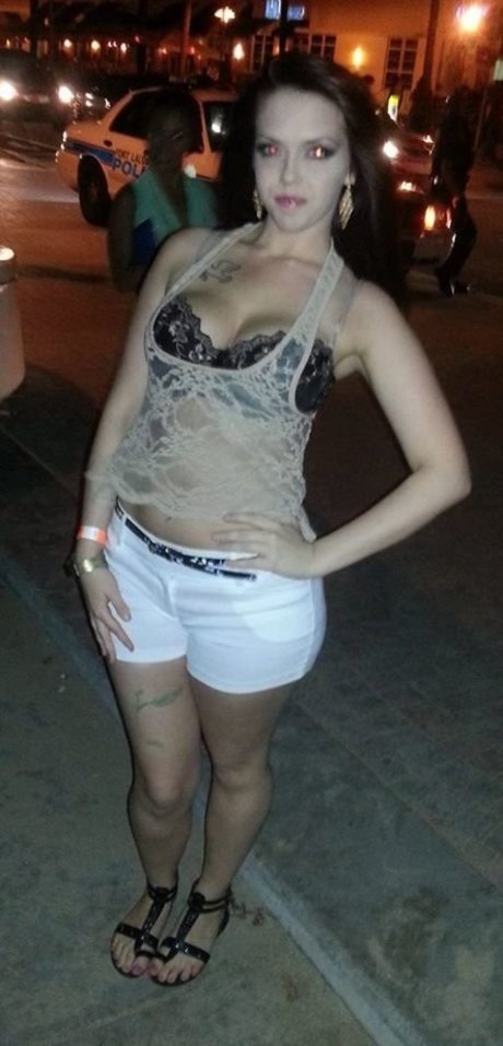 Ryan Smiles model best images