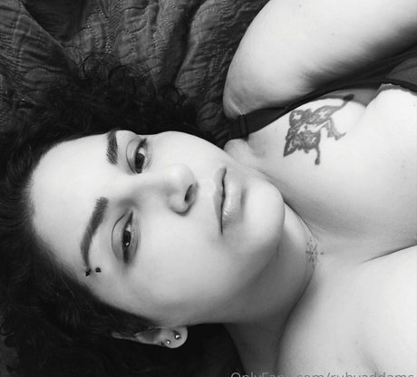 beautiful ebony onlyfans hot picture