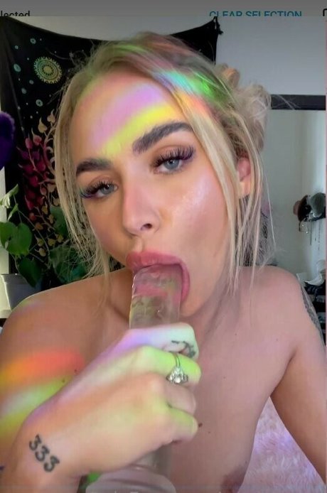 camillleluv model high quality pic