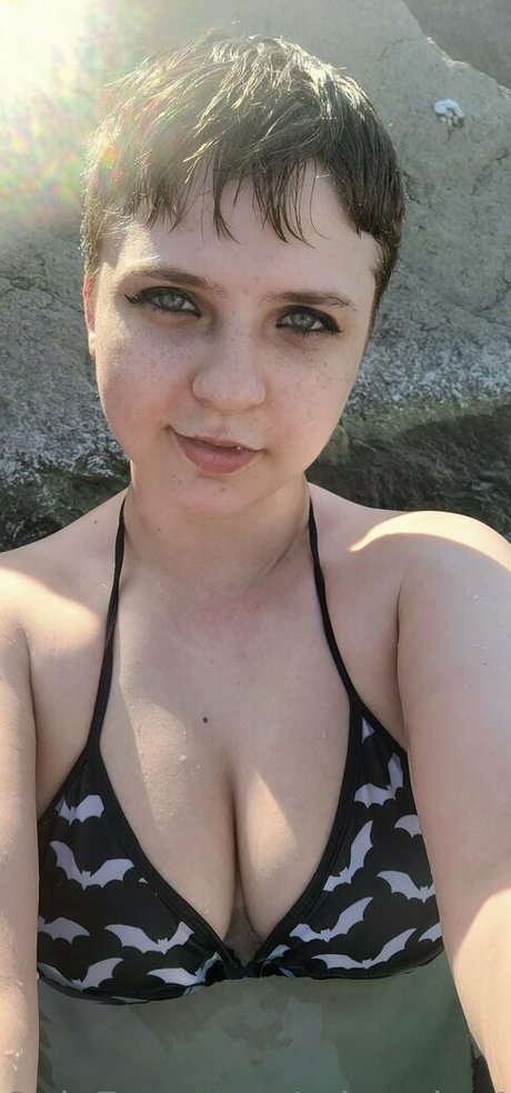 miramira420 hot model img