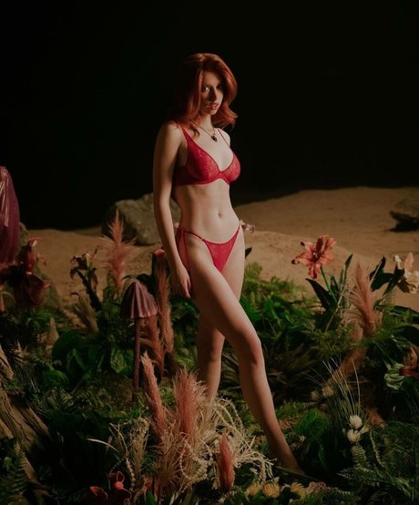 Zhenya foxxx best star pic