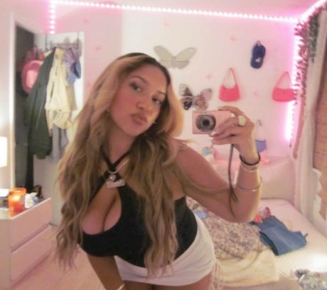 Abby C naked star pic