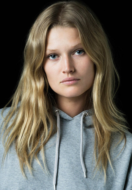 Toni Garrn beautiful star pic