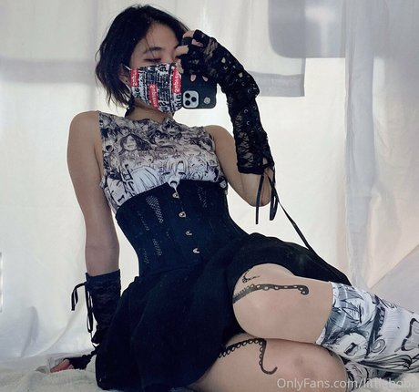subtlesadbitch pornstar nude photos