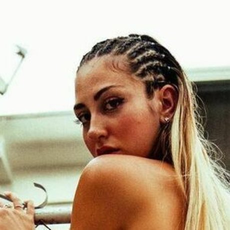 Paula Dinamicah pornstar pics