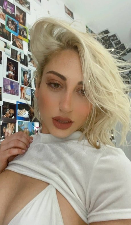 female popular onlyfans art porn gallery