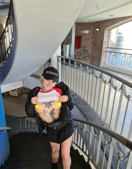 luzzchan pornstar sexy picture