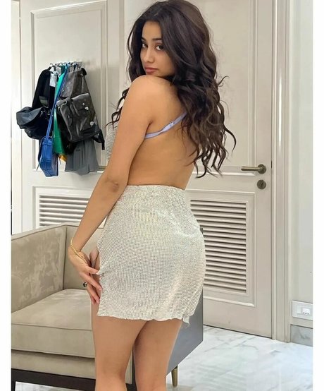 Janhvi Kapoor model pretty image