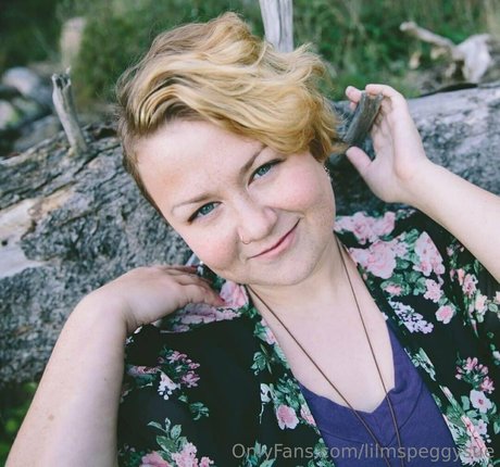 lilmspeggysue model top archive