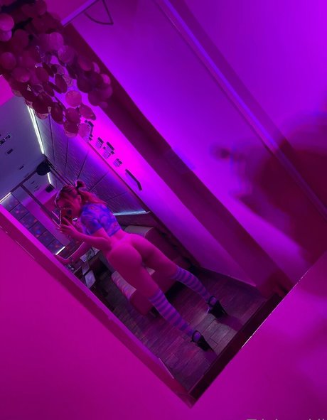 trixi free xxx pornstar photos