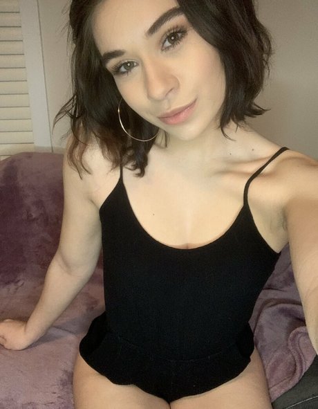 cupofcarli pornographic star image