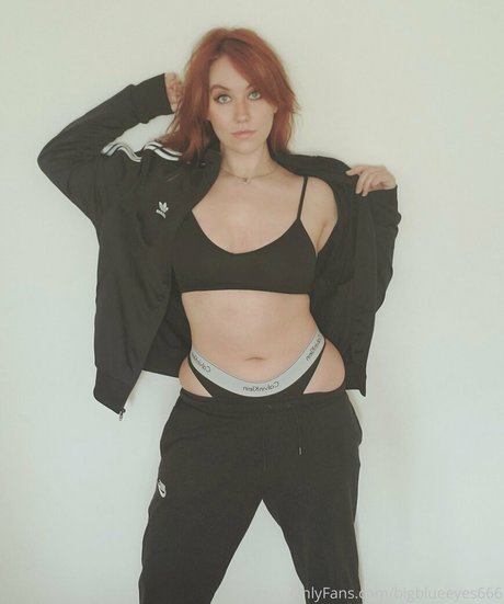 bigblueeyes666 star sexy images