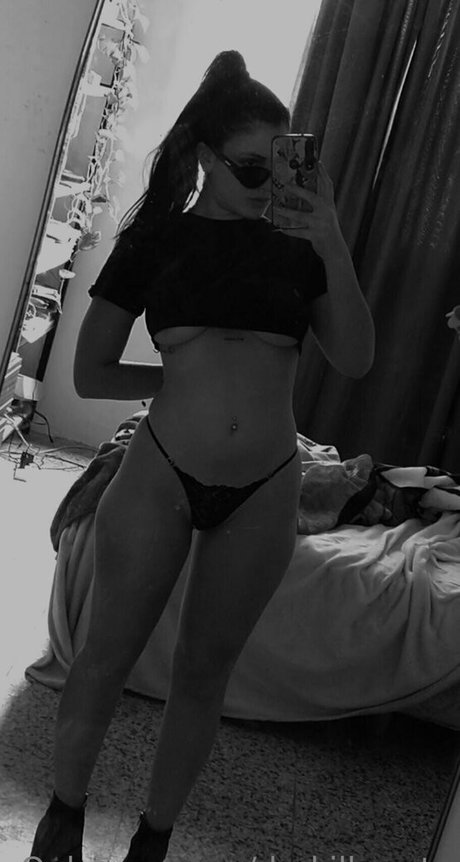 drakillmartu model nude pic