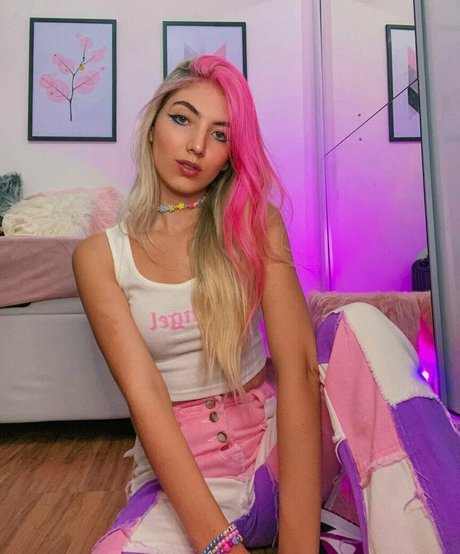 Ale Maze porn actress photos