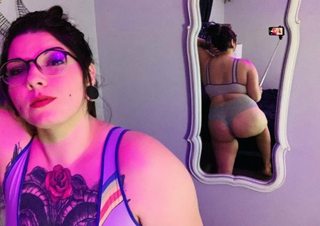 jessicawile pornographic actress photo