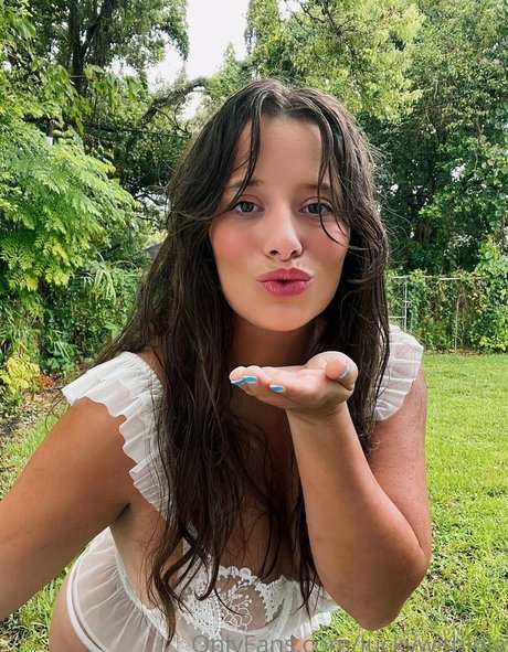 luckywithlola star nudes img