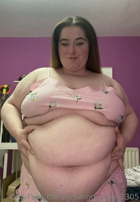 growing piggy1305 exclusive actress photos