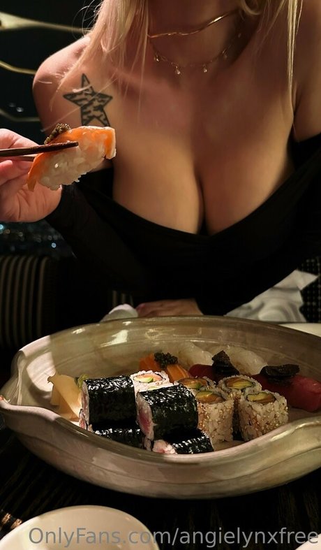 angielynxfree pornstar nice picture