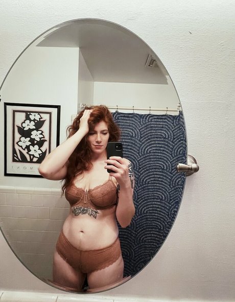 averyred99 pornstar image