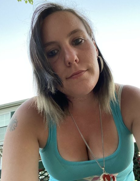 barrelbabe2020 nudes model picture